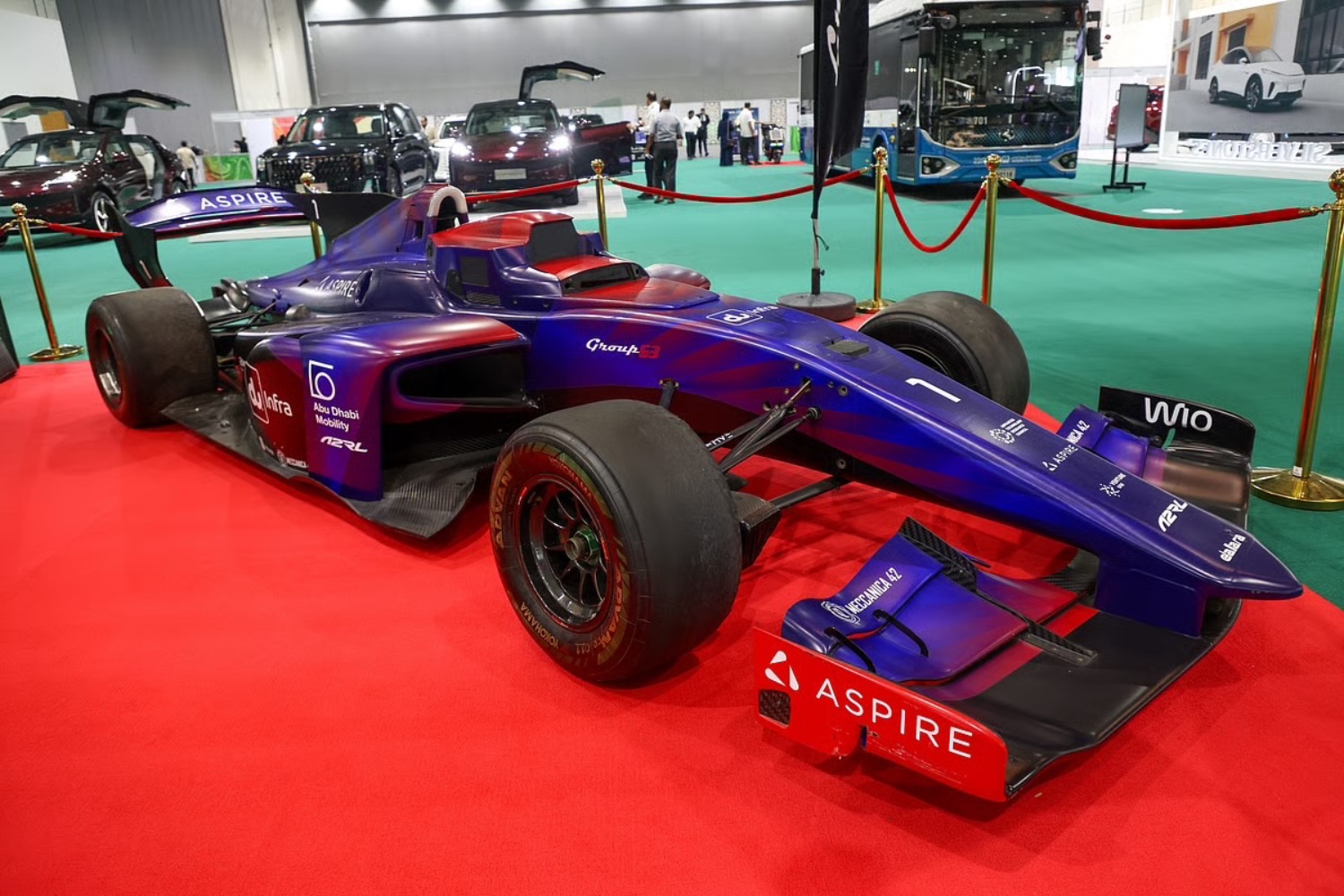 Rennroboter aus den Emiraten: Autonomes F1-Auto startet in Abu Dhabi | Die Geissens Real Estate | Luxus Immobilien mit Carmen und Robert Geiss – Die Geissens in Dubai